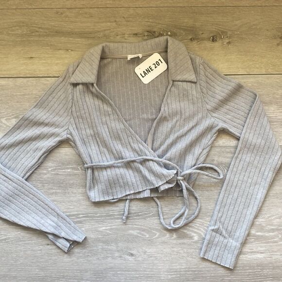 Lane 201 Weekend Living Wrap Top Grey S NWT in packaging - Picture 6 of 7